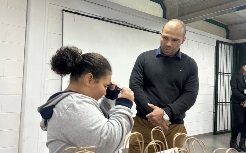 Anna Luísa do Nascimento Gomes, de 8 anos, foi uma das beneficiadas pelo projeto