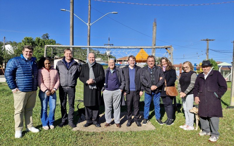 Integrantes do projeto, autoridades e comunidade se reuniu para o anúncio da emenda parlamentar | abc+