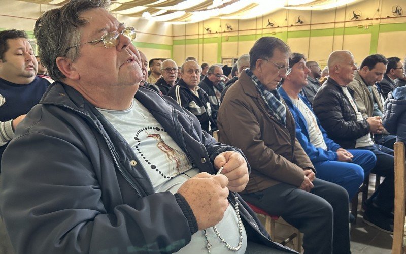  Encontro do Terço dos Homens em Novo Hamburgo reuniu mais de 460 homens neste domingo (1º) na Lomba Grande