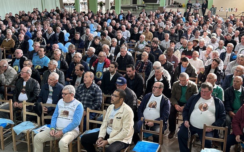  Encontro do Terço dos Homens em Novo Hamburgo reuniu mais de 460 homens neste domingo (1º) na Lomba Grande