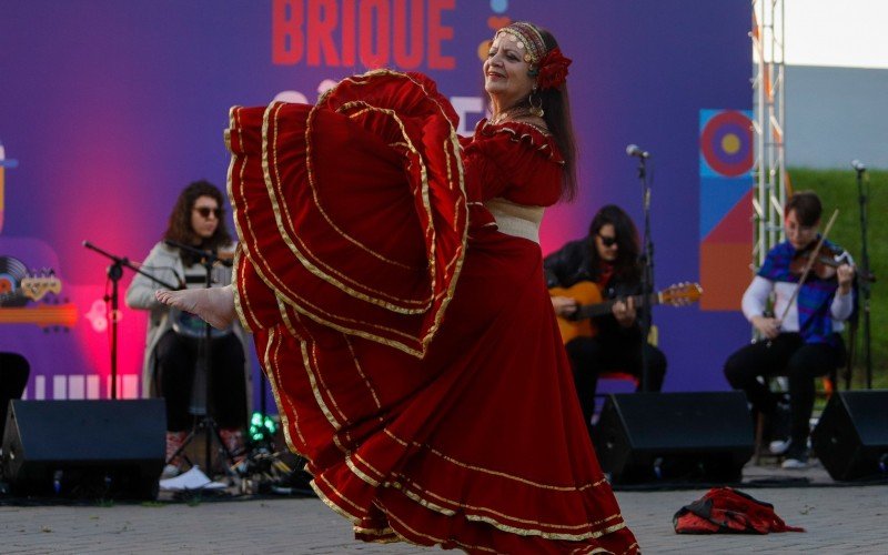 2º Brique São Léo ocorreu neste domingo (1º), na Praça do Imigrante
