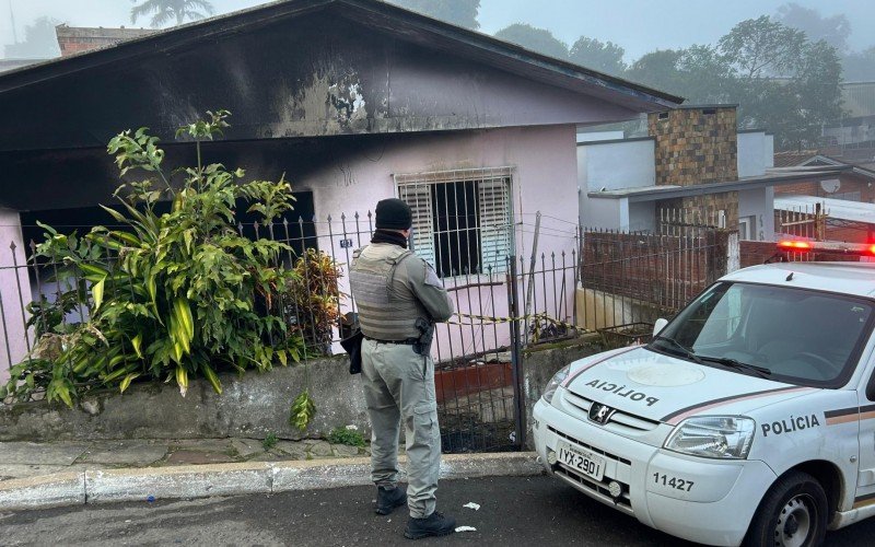 Incêndio na Vila Dihel, bairro São José, em Novo Hamburgo | abc+