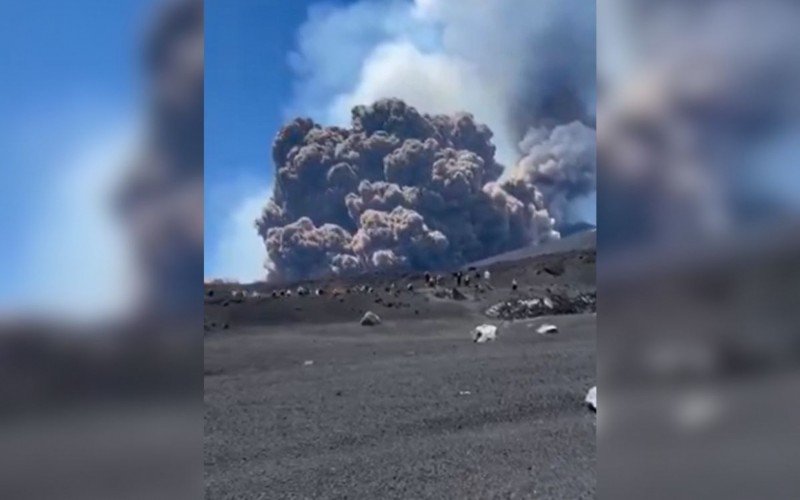 Vulcão Etna entrou em erupção | abc+