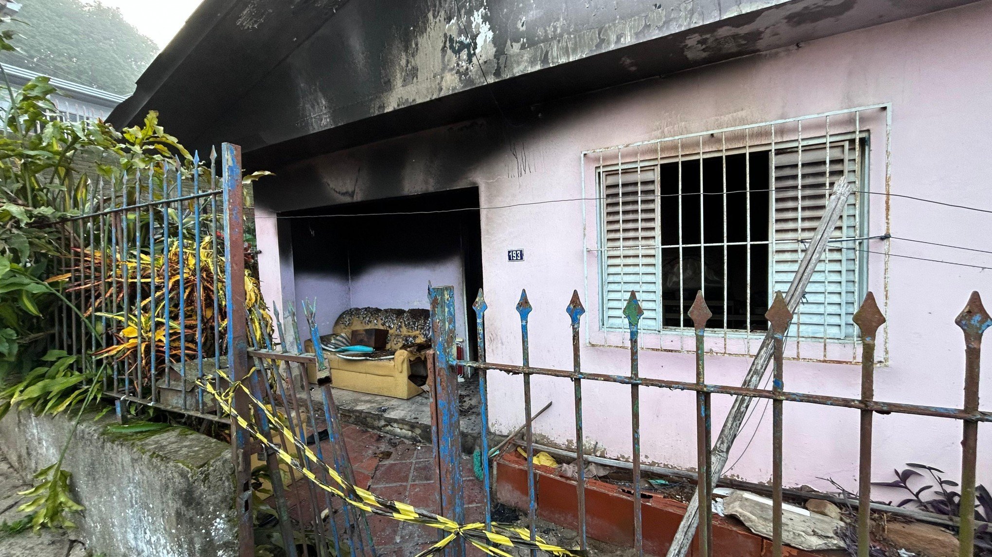 Saiba como está mulher que teve mais de 50% do corpo queimado em incêndio
