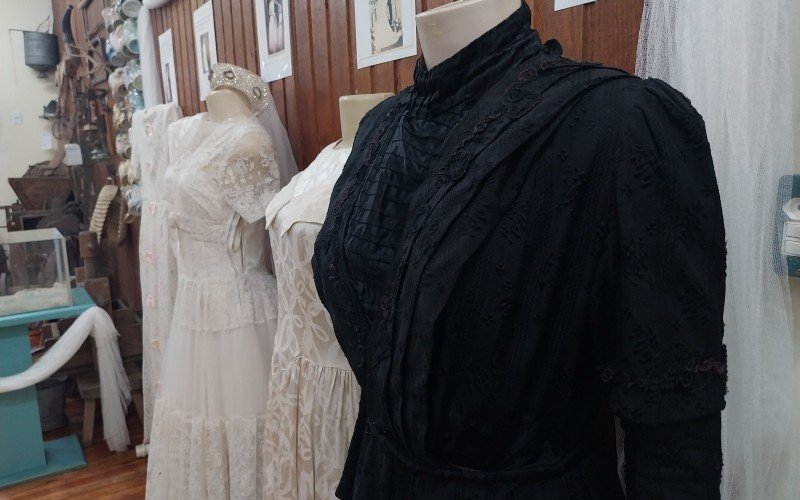 Exposição dos vestidos em Nova Hartz | abc+