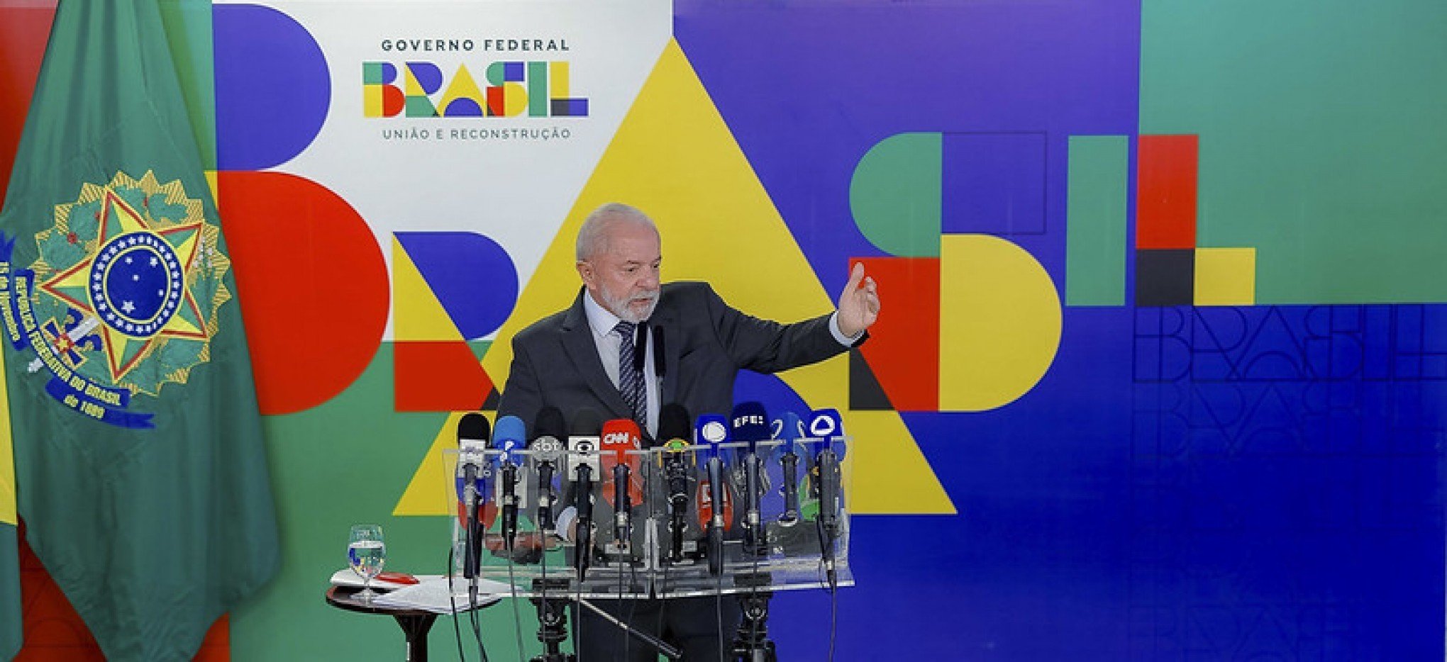 Fraudes no INSS: Lula diz que regras afrouxaram no governo passado