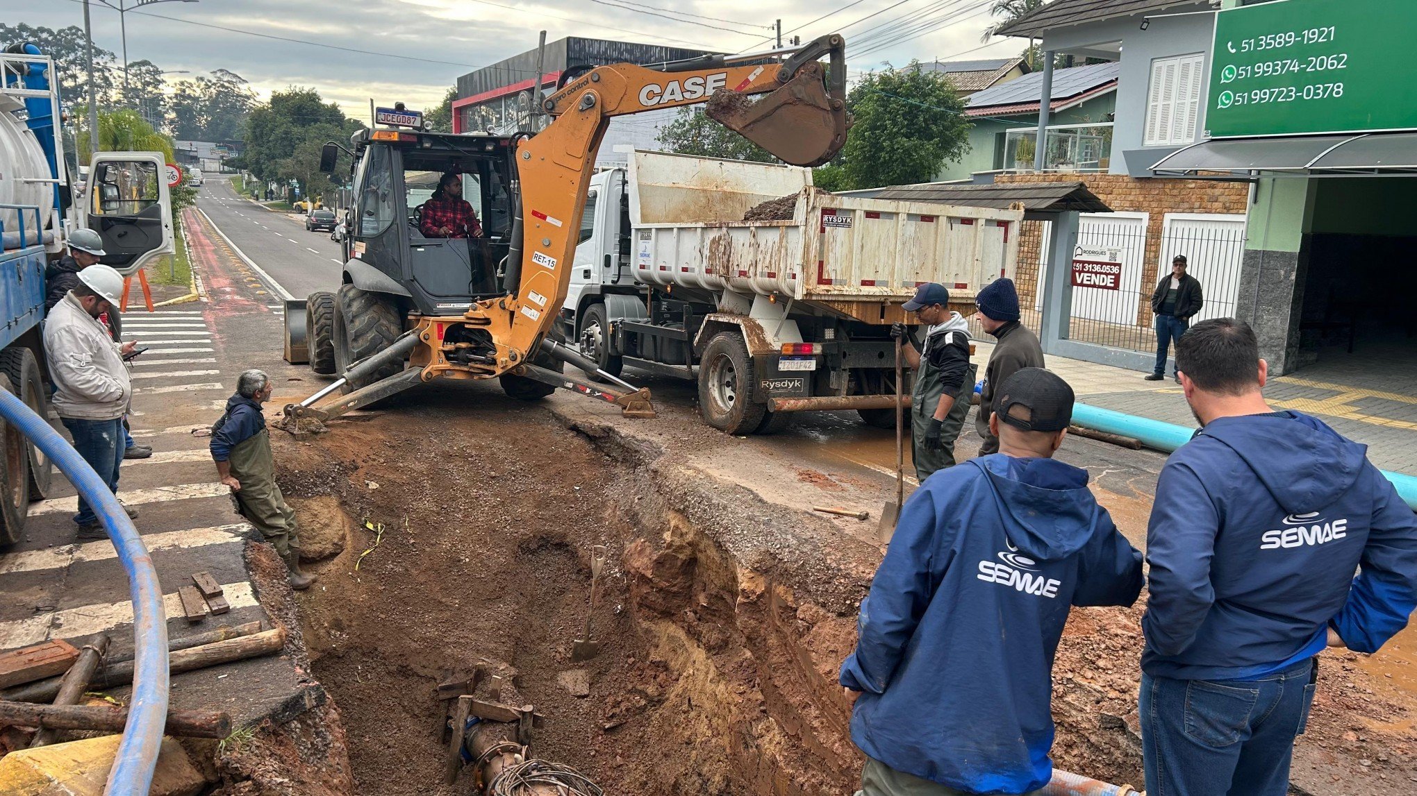 Manutenção em adutora deixa seis regiões da Feitoria sem água em São Leopoldo