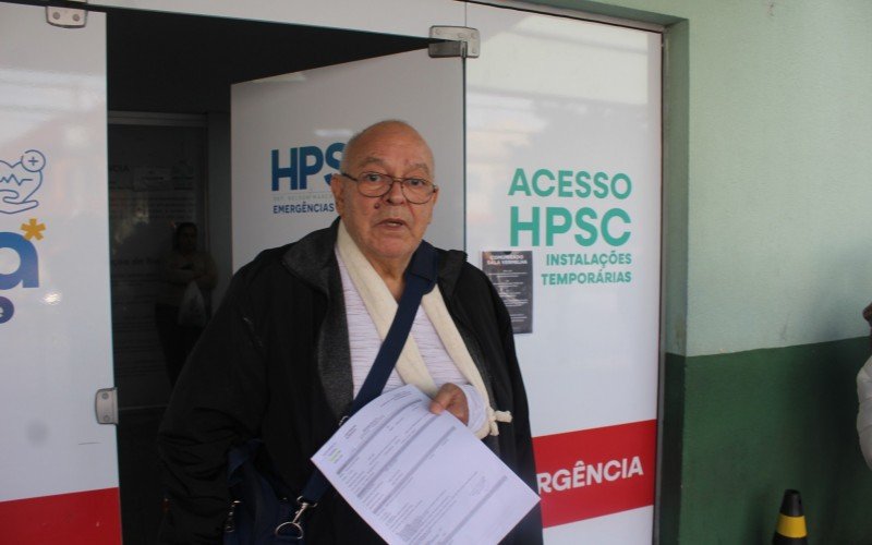 Gelson Bisso buscou atendimento na porta de emergência do HPS de Canoas nesta quarta-feira (4)