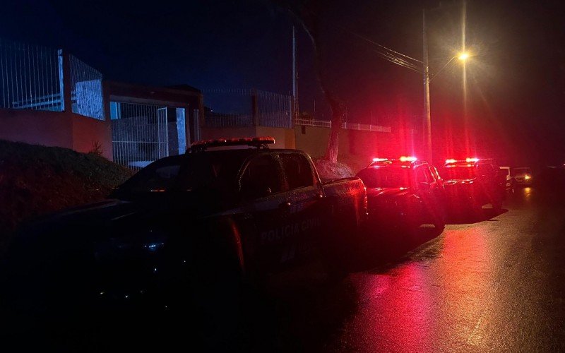Mais de 50 mandados de busca e apreensão são cumpridos nesta quarta-feira contra grupo responsável por extorquir empresários no Vale do Sinos
