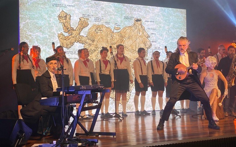 Sbørnia Kontr’Atracka teve participação do Coro Vozes de Gramado