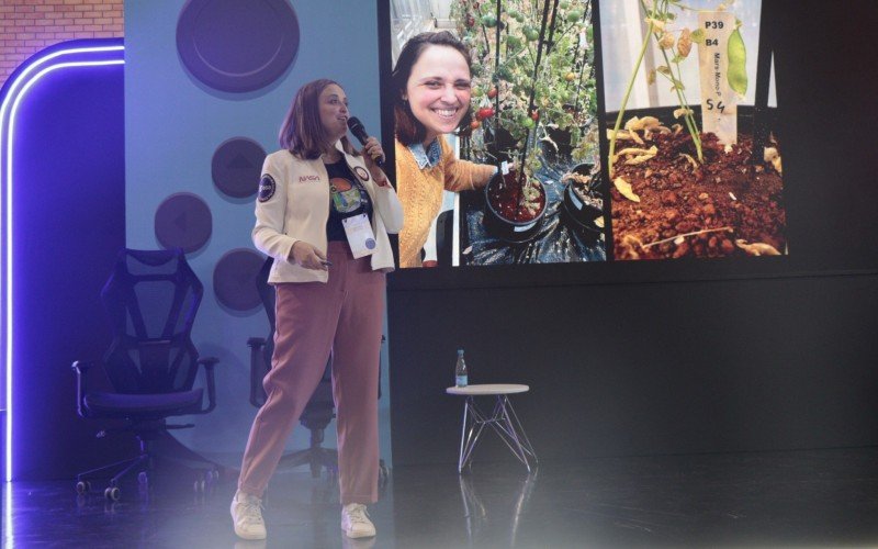 Na Arena Geek, a astrobióloga Rebeca Gonçalves, chamou a atenção do público ao abordar o tema "tomates marcianos" | abc+