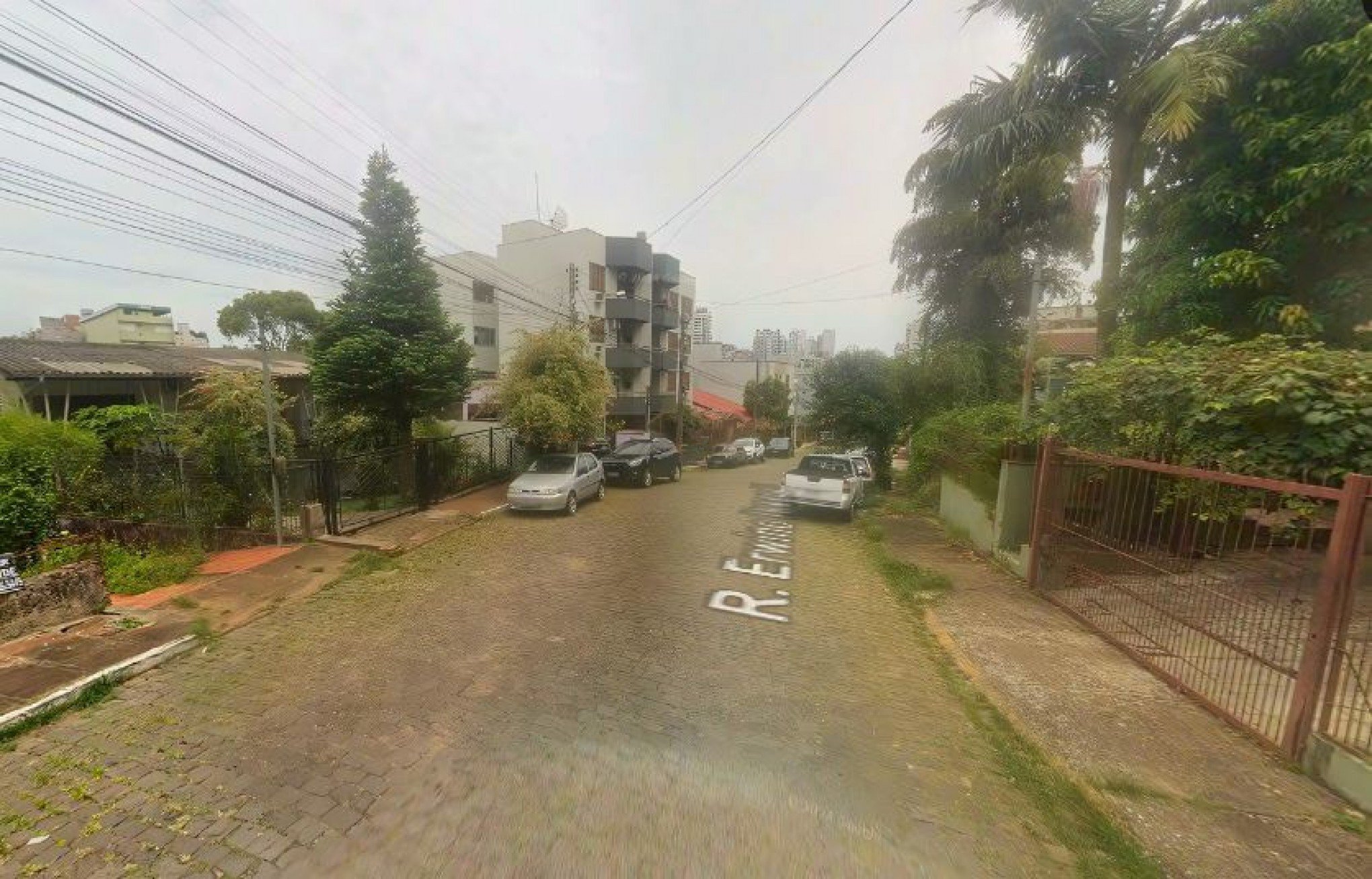 O que se sabe sobre morte de mulher que caiu do quarto andar de prédio no RS