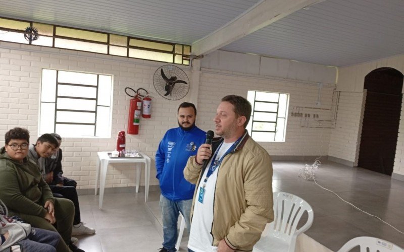 Escola Haydee Mello recebe projeto gratuito de grafitagem