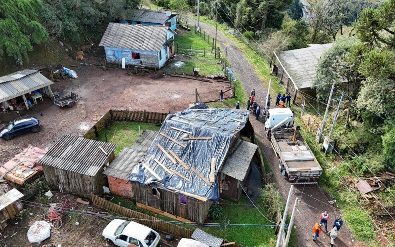 Tempestade de granizo destelhou casas em São Francisco de Paula | abc+
