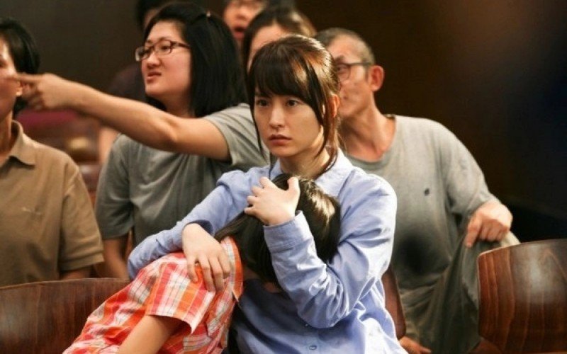  Em Silêncio (2011) | abc+