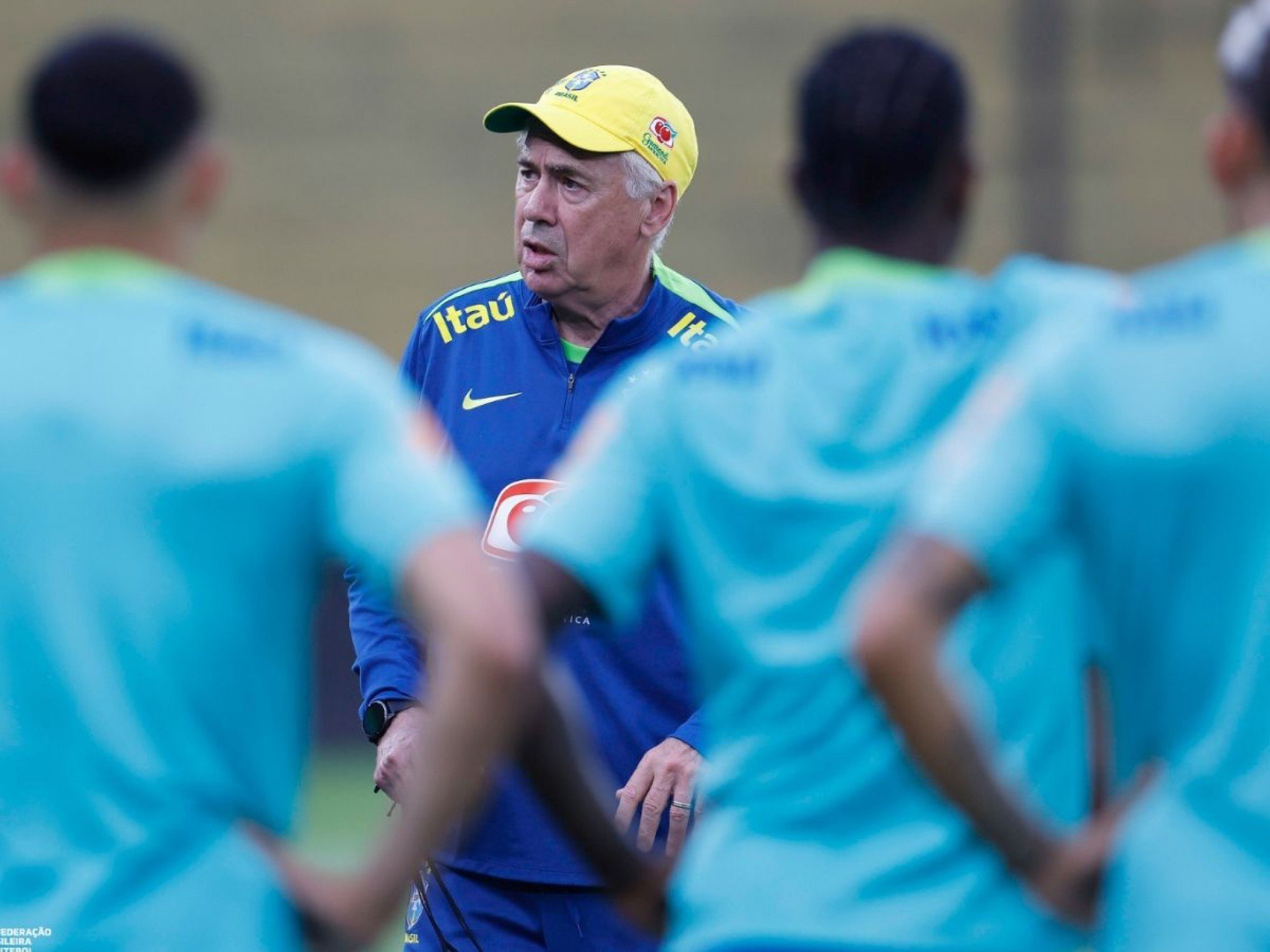 Veja a provável escalação da Seleção Brasileira para a estreia de Carlo Ancelotti