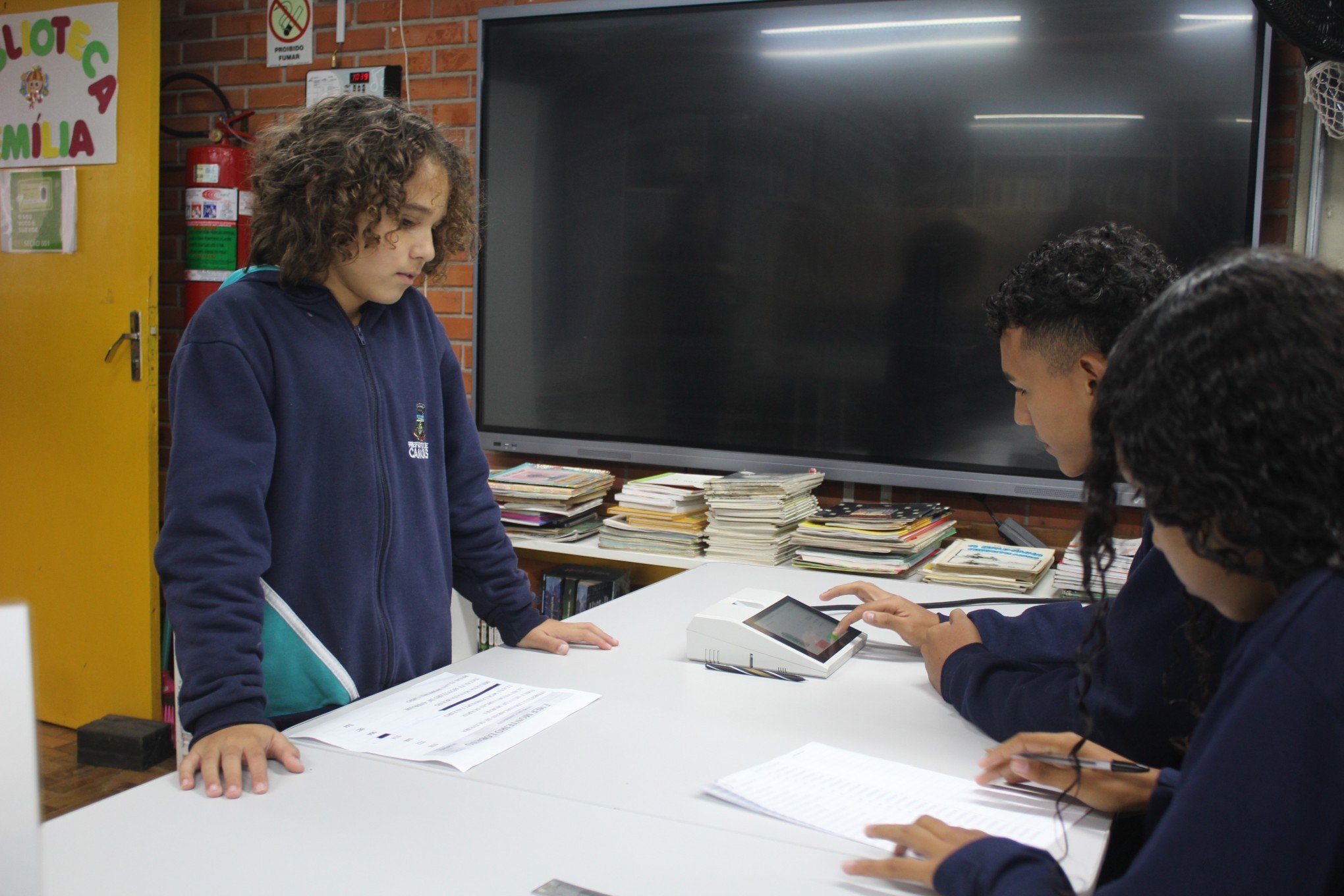 Alunos de oito escolas municipais escolhem seus representantes no Projeto Vereador Mirim nesta quinta-feira