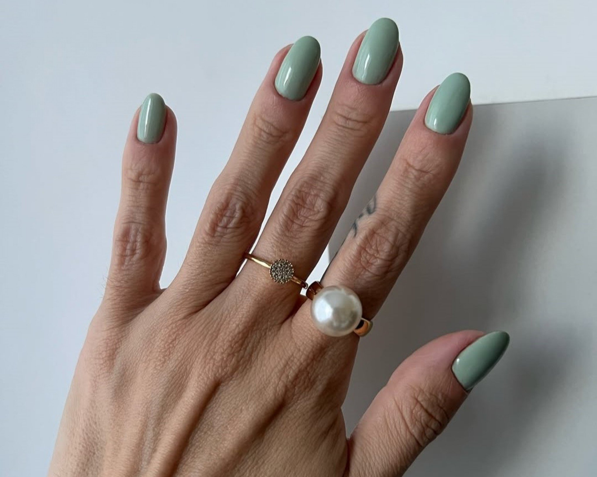 5 esmaltes coloridos que vão dominar o inverno 2025