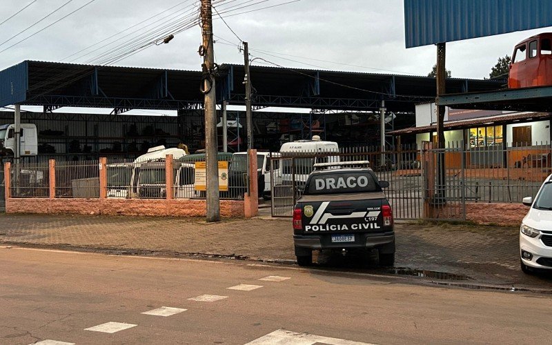 CARGA PESADA: Dono de centro de desmanche credenciado ao Detran é suspeito de adulteração de caminhões roubados por quadrilha | abc+