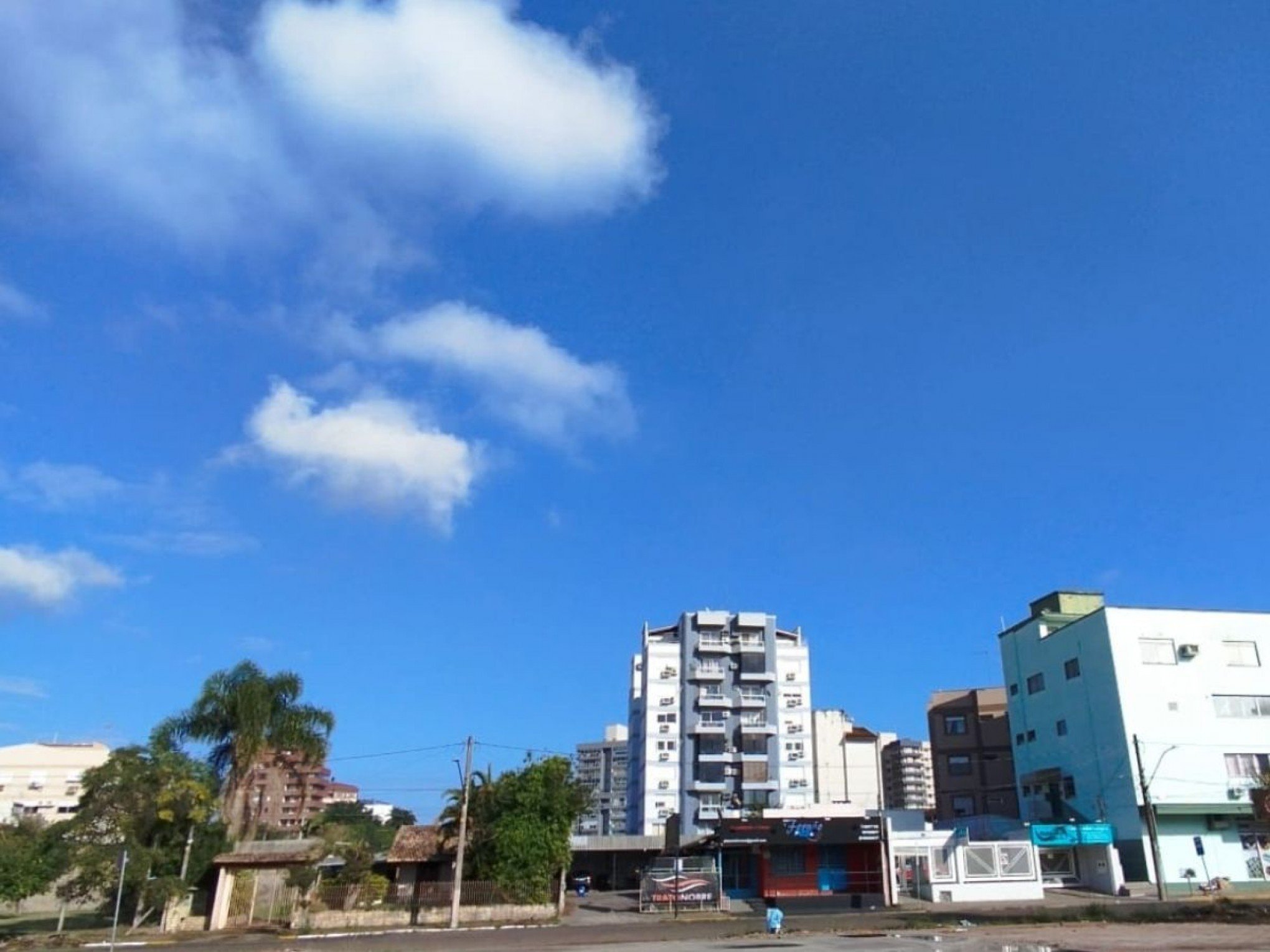 PREVISÃO DO TEMPO: Alerta para geada e queda nas temperaturas; veja como será o fim de semana no RS