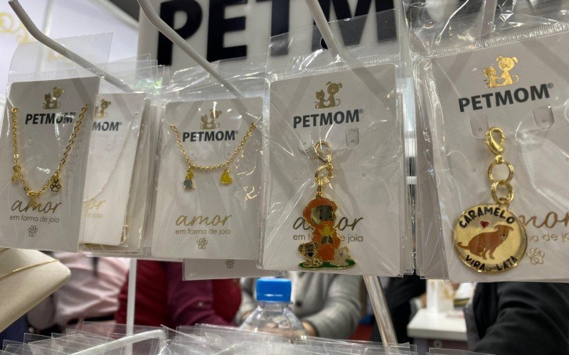 Joias para tutores podem ser encontradas no evento