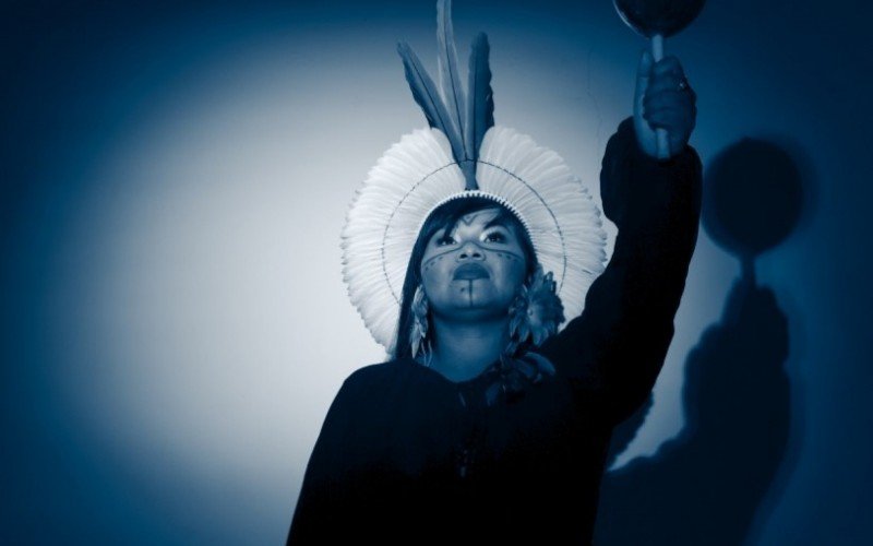 Projeto Arte da Palavra traz apresentações musicais de MC Anarandá para São Leopoldo