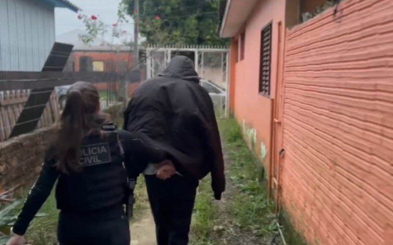 Prisão do suspeito ocorreu na manhã desta segunda-feira (9) no bairro Novo Esteio