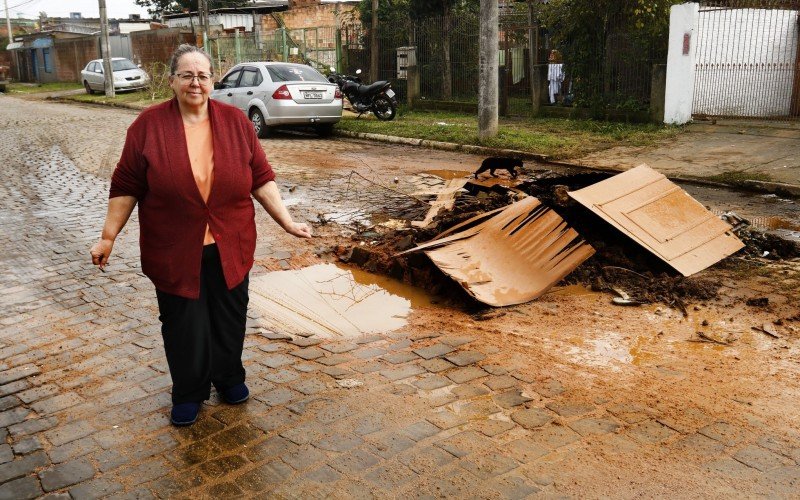 Josi Silveira cobra por uma solução para problema na Rua Quaraí, no bairro Niterói