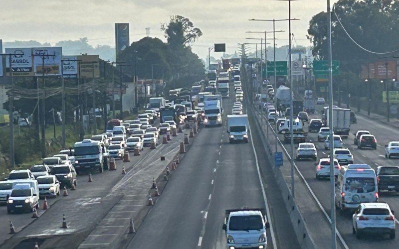 Congestionamento na BR-116, no Vale do Sinos | abc+