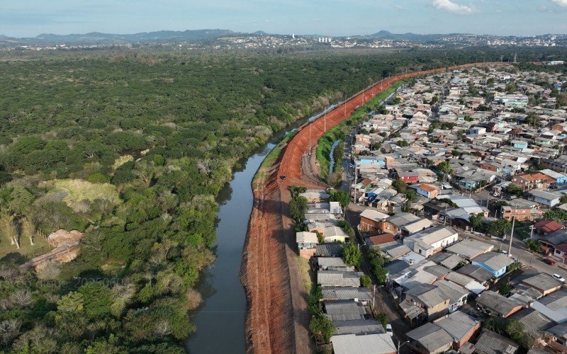 Obras do dique estão 56% concluídas em Novo Hamburgo  | abc+