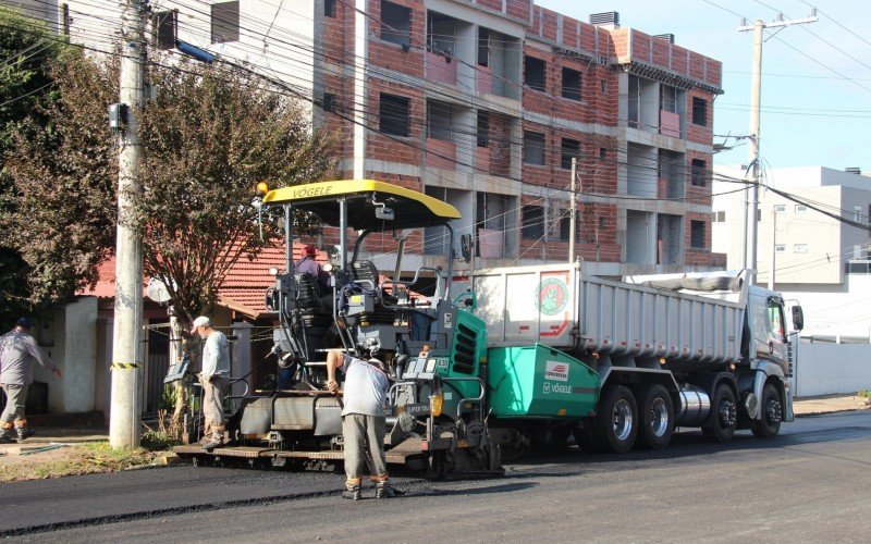 Trecho final de obras na Avenida Presidente Lucena