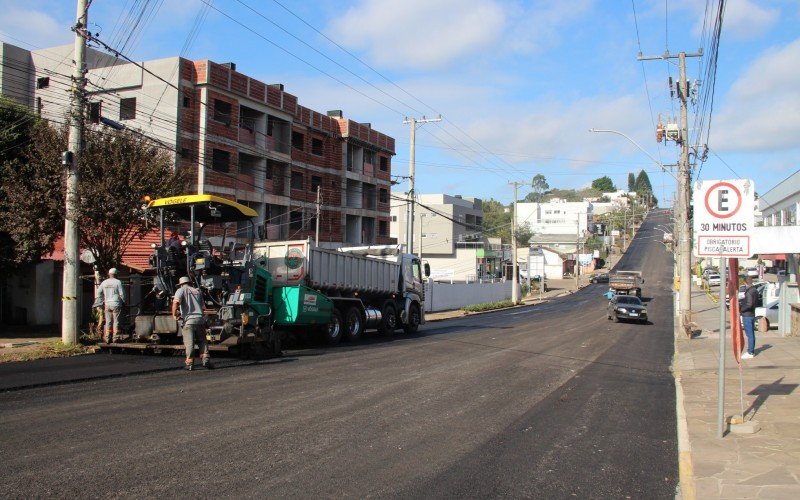 Trecho final de obras na Avenida Presidente Lucena