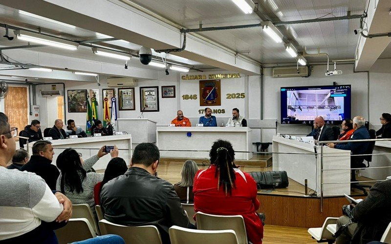 Terceira reunião sobre sistema de contenção de cheias e reconstrução da cidade ocorreu na manhã desta quarta-feira (11) 