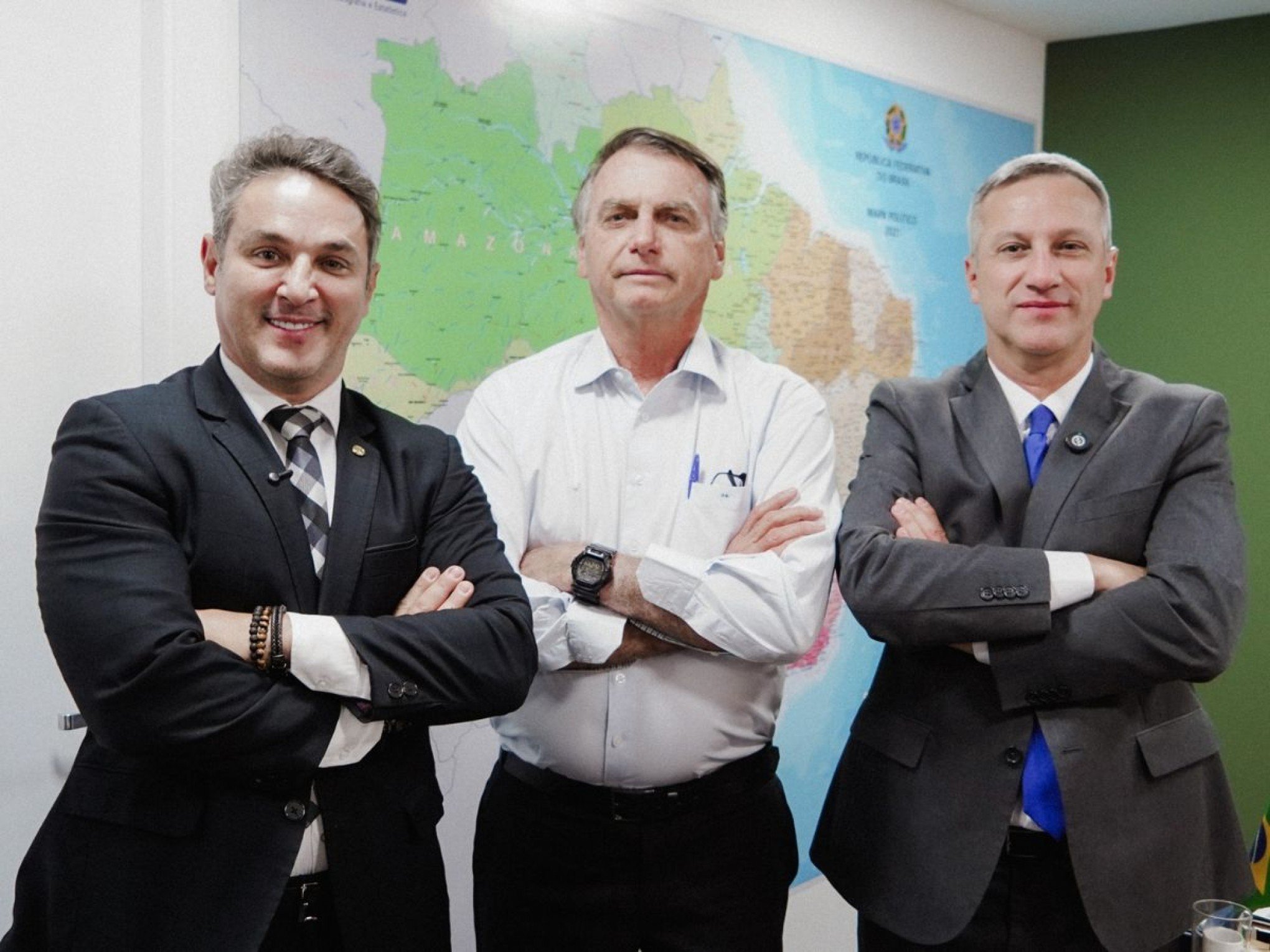 VÍDEO: Bolsonaro anuncia pré-candidaturas de Zucco ao governo do RS e de Sanderson ao Senado
