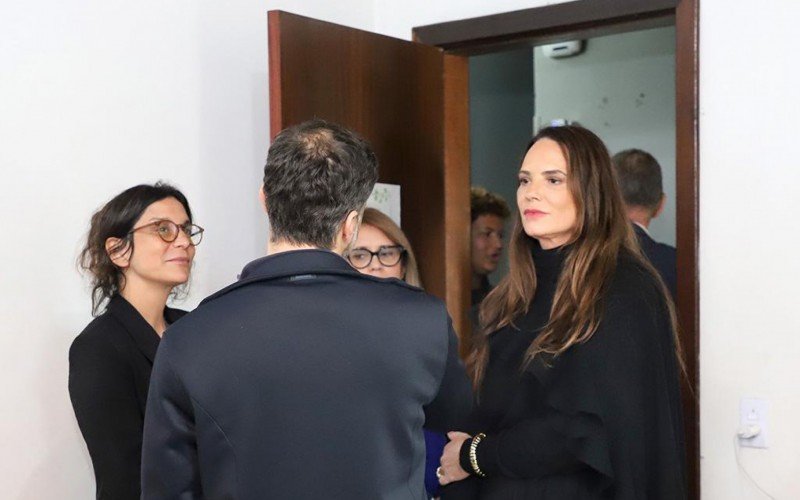 Em Esteio, Luiza Brunet conheceu projeto que acolhe refugiados e migrantes