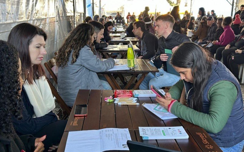 Feirão de empregos em Novo Hamburgo ocorre na Praça do Imigrante | abc+