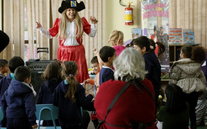 Contação de história foi na Biblioteca Pública Municipal João Palma da Silva
