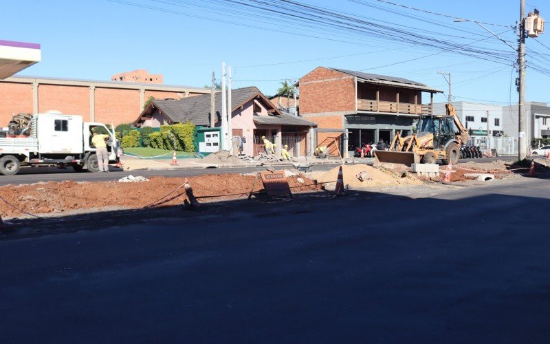 Duplicação de trecho da Rua Rincão está em fase final. | abc+