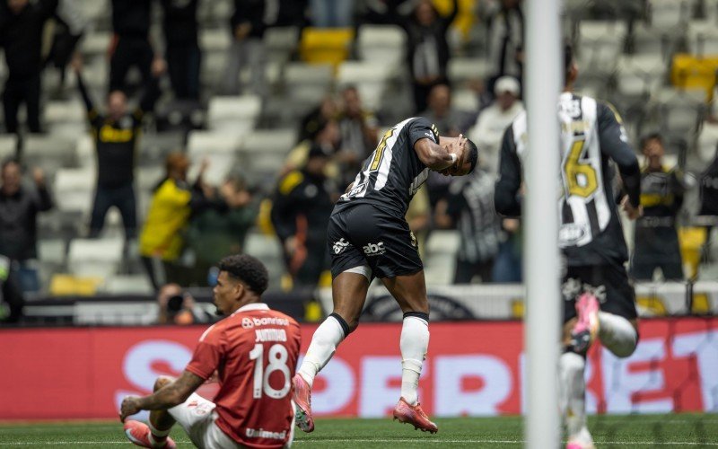 Junior Santos decretou a derrota do Inter por 2 a 0 | abc+