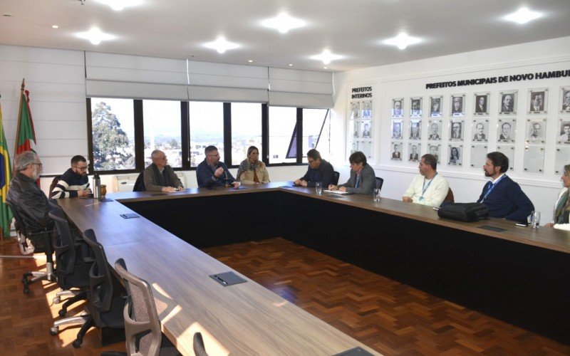 Reunião entre Administração de Novo Hamburgo e governo federal ocorreu no Centro Administrativo Leopoldo Petry | abc+
