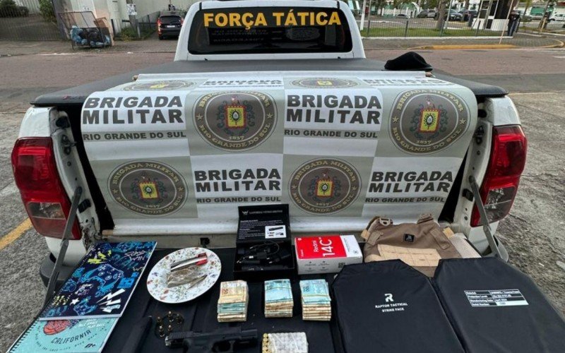 Também foram apreendidos com o criminoso R$ 28 mil em dinheiro | abc+