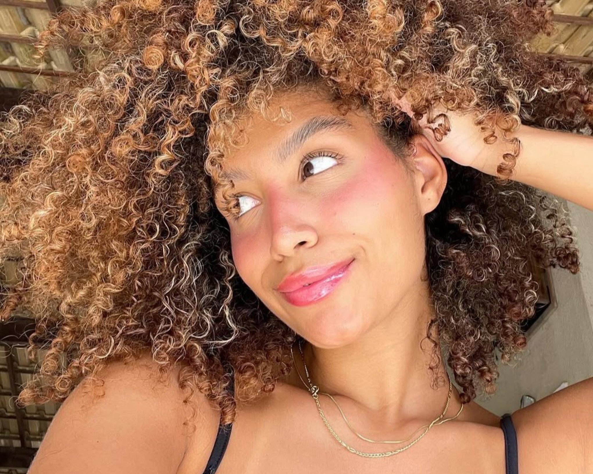 Day after: estes são os truques e produtos que deixam o cabelo definido