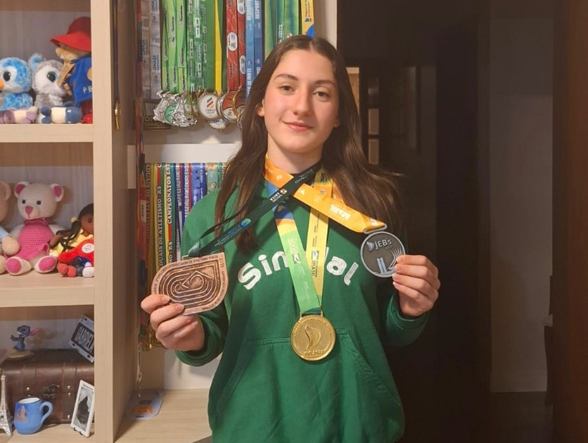 Aluna do Colégio Sinodal conquista pódio em campeonato brasileiro de Atletismo Sub-18