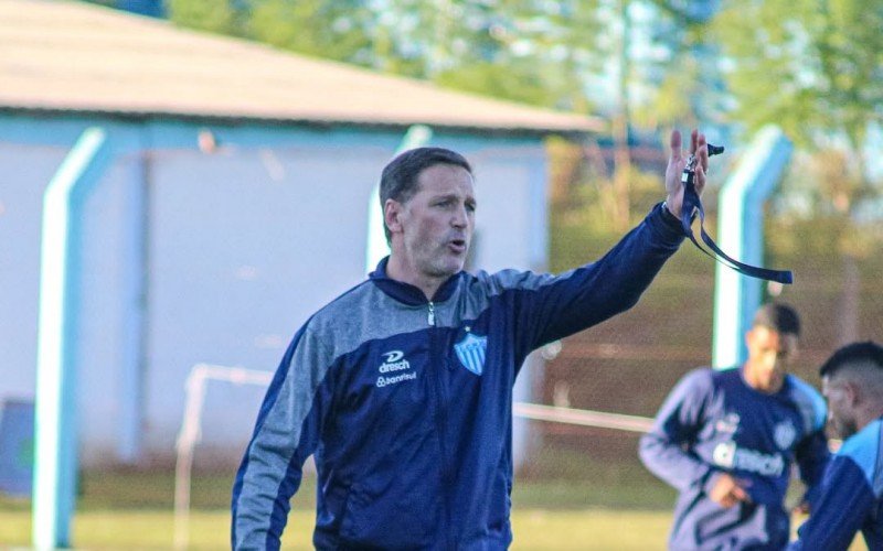 Técnico Marcelo Caranhato será o sangue novo do Anilado contra o Passo Fundo | abc+