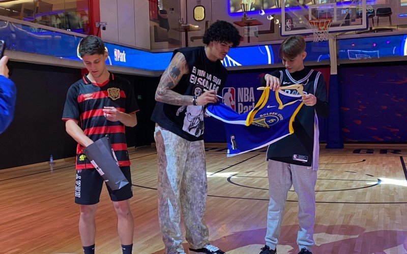 Gui Santos esteve em Gramado, no NBA Park