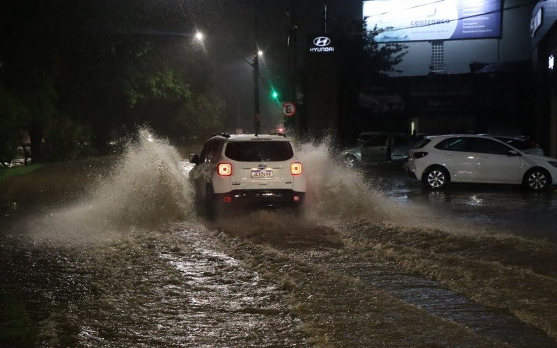 Chuva deve elevar níveis dos rios e trazer riscos de alagamentos