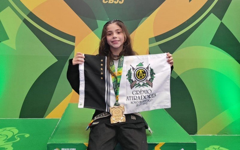 Atleta do Grêmio Atiradores, Isabella Soares Machado, é campeã brasileira de jiu-jítsu | abc+