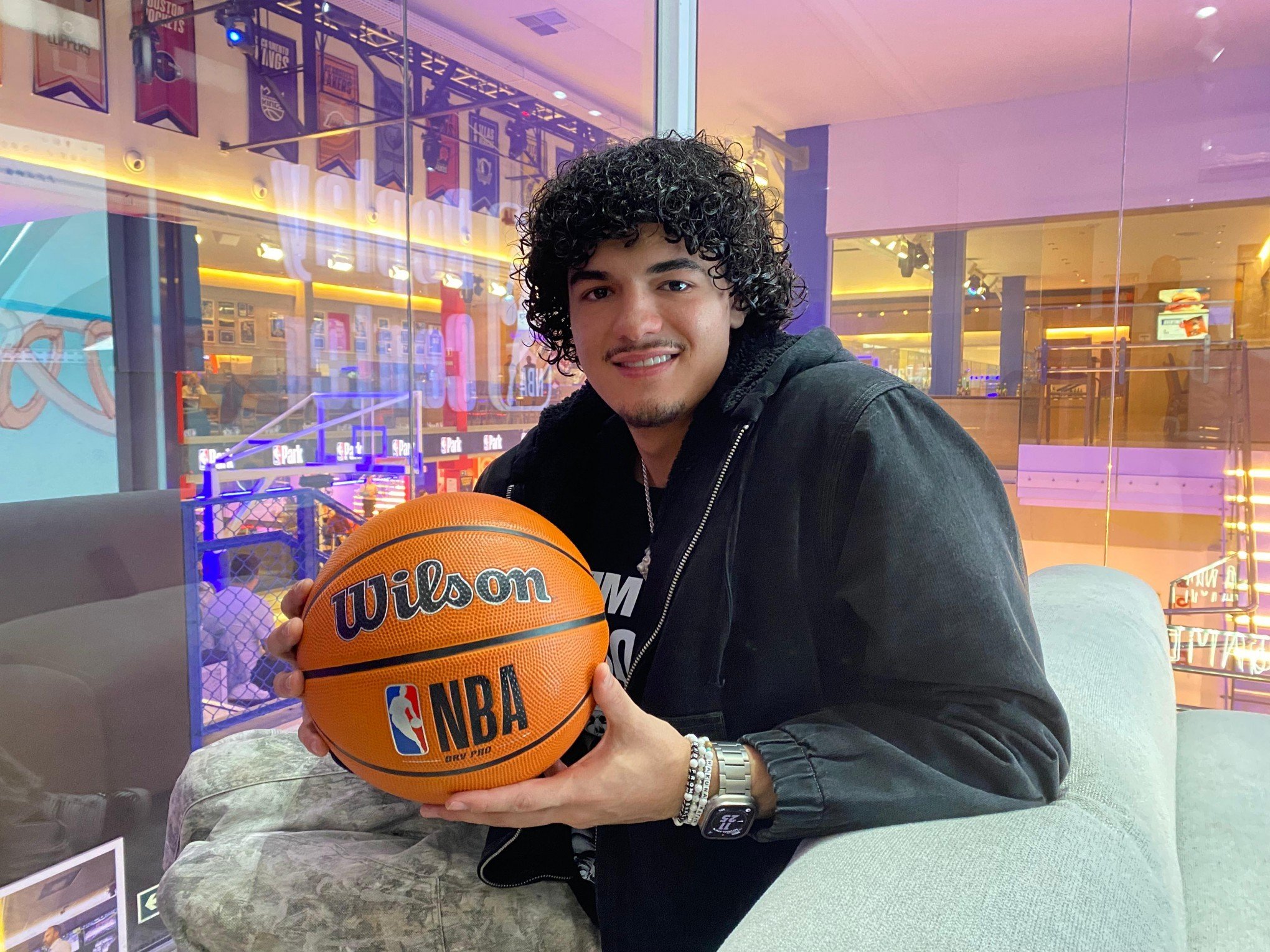 Único jogador brasileiro de basquete na NBA estará em parque do segmento em Gramado