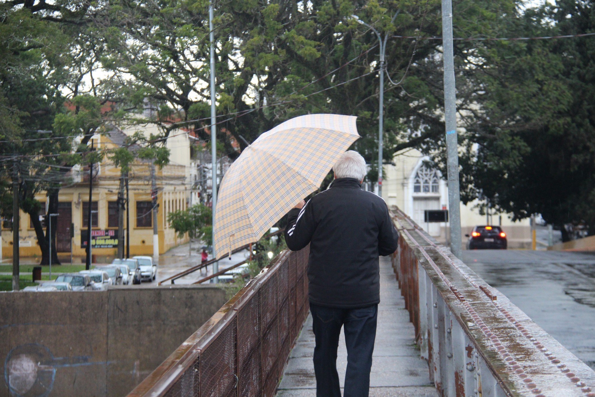 FRENTE FRIA: RS terá mais um episódio de chuva e queda de temperaturas nesta semana