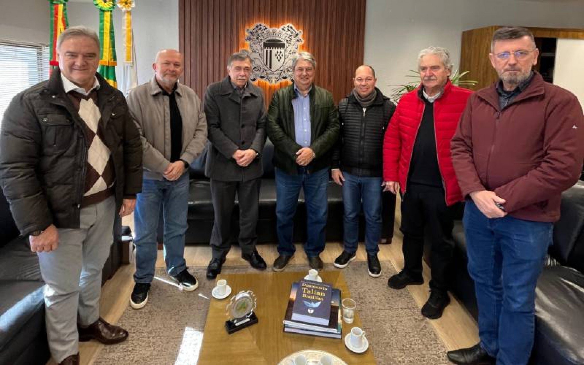Prefeitos de Gramado e Caxias do Sul se unem para cobrar agilidade para início das obras do aeroporto de Vila Oliva